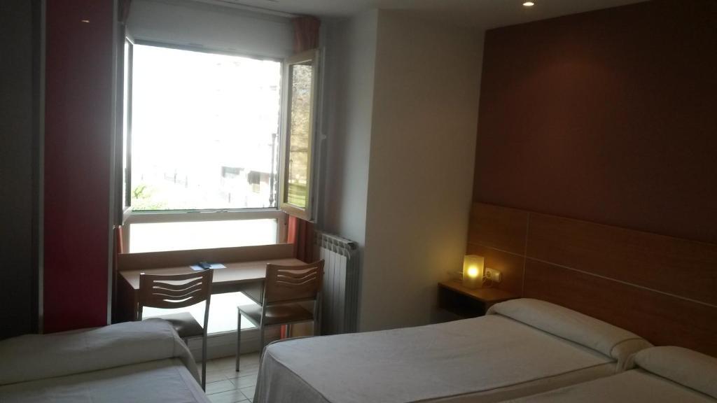 Ekia Pentsioa Otel Zarautz Oda fotoğraf