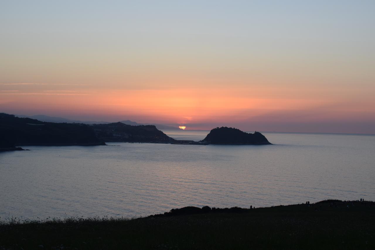 Ekia Pentsioa Otel Zarautz Dış mekan fotoğraf